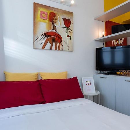 Porta Susa Studio Apartment By Wonderful Italy Torino Esterno foto