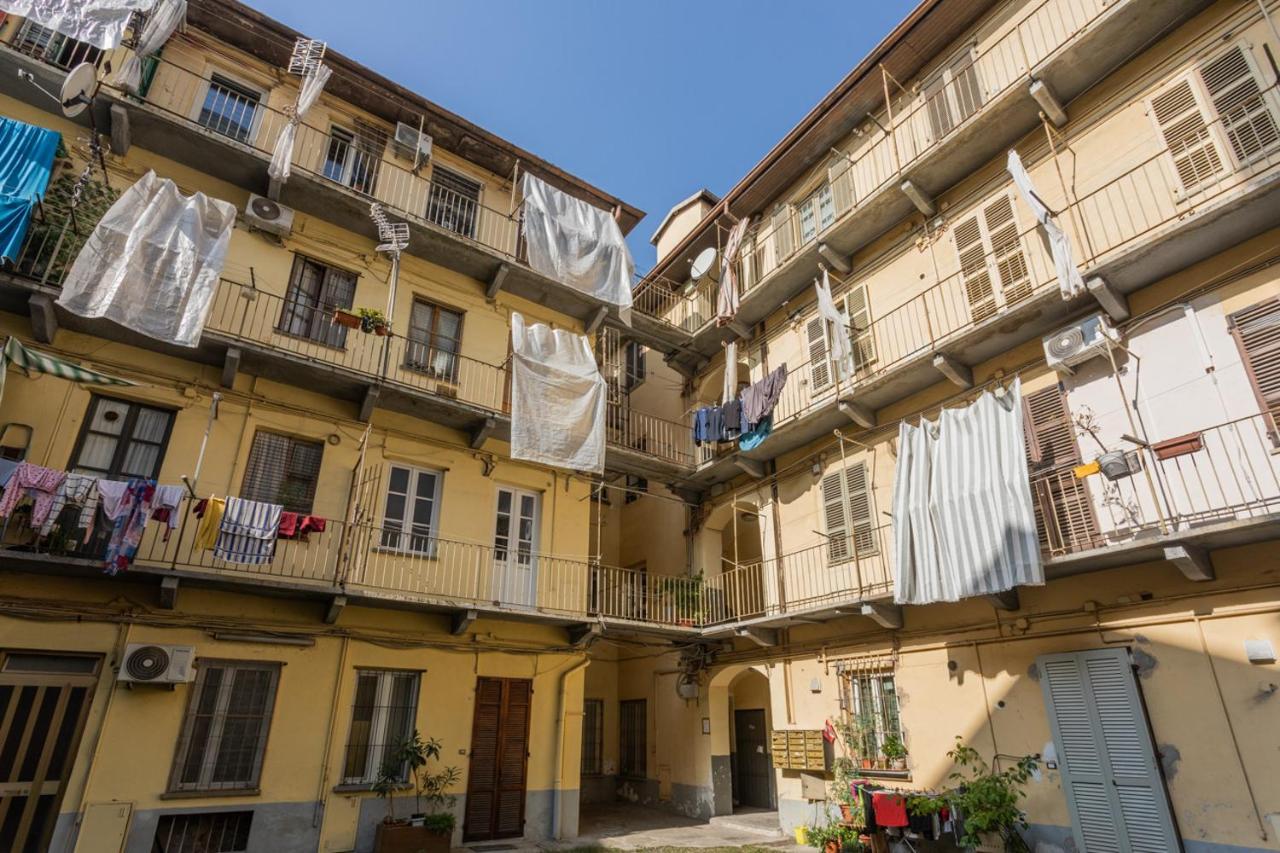 Porta Susa Studio Apartment By Wonderful Italy Torino Esterno foto